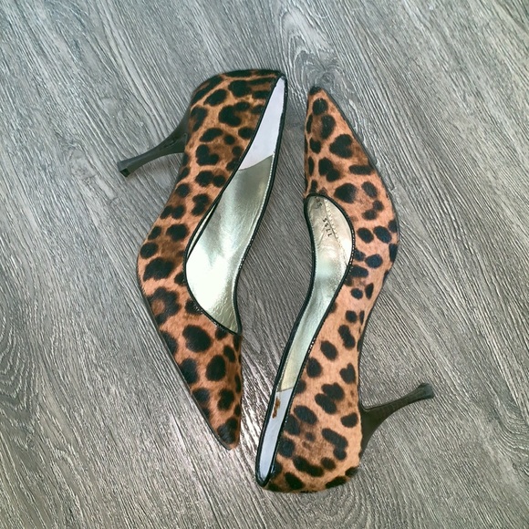 Dolce and Gabbana Leopard print pumps/ heels size 38.5 (US 8.5) - Picture 5 of 13